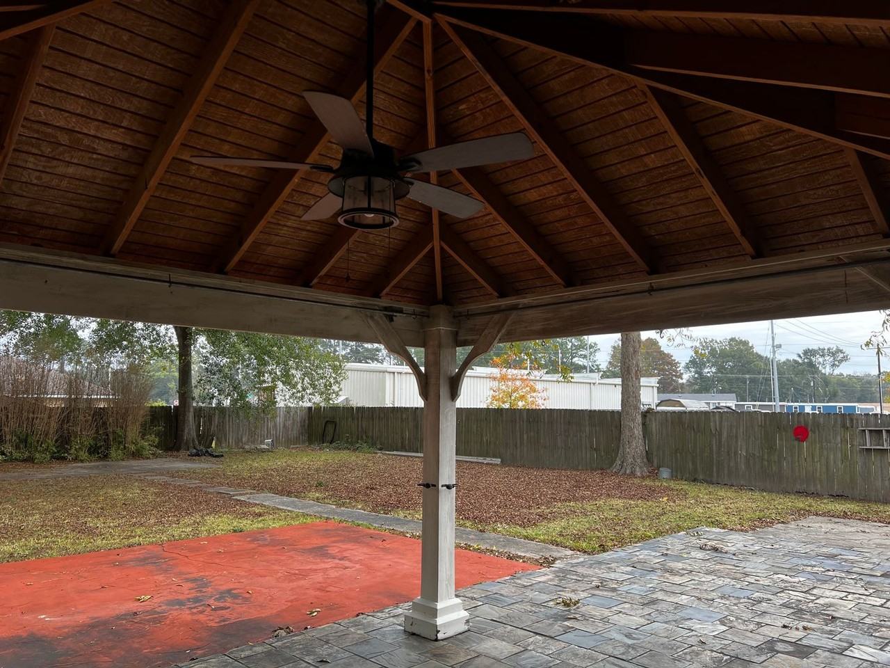 116 Mathews Boulevard - Photo 3 of 9