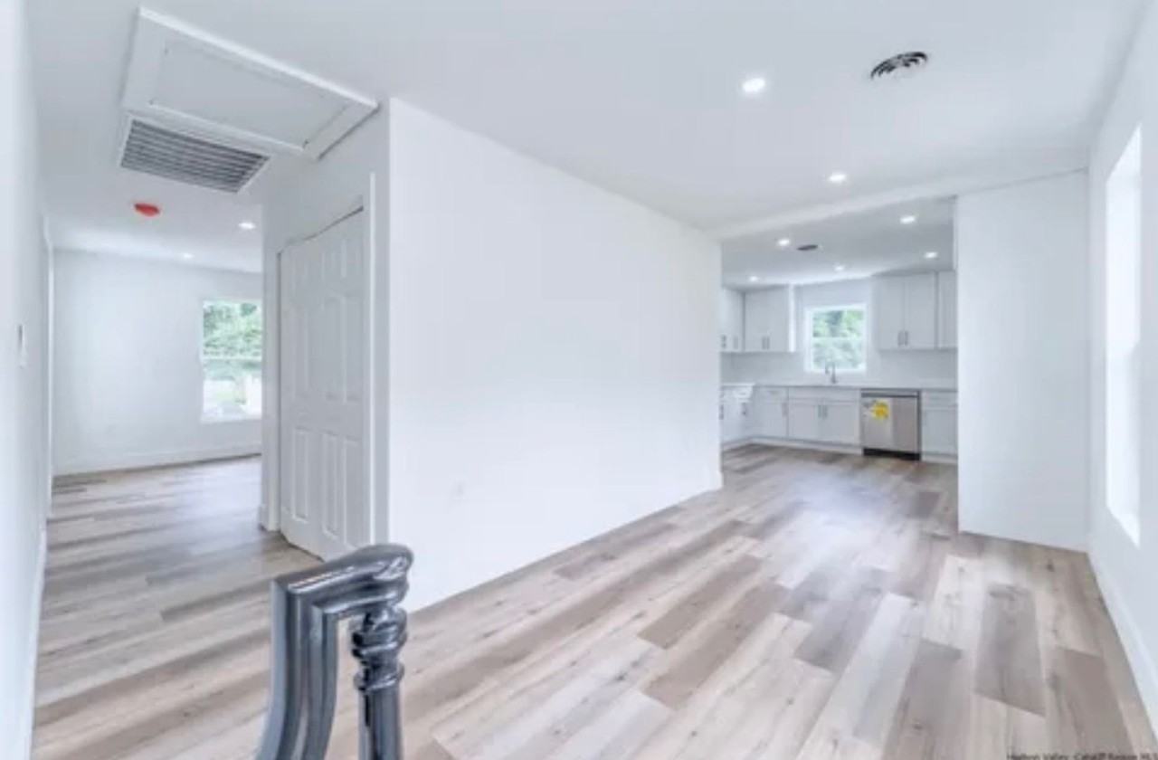 520 Delaware Ave #2 - Photo 2 of 15