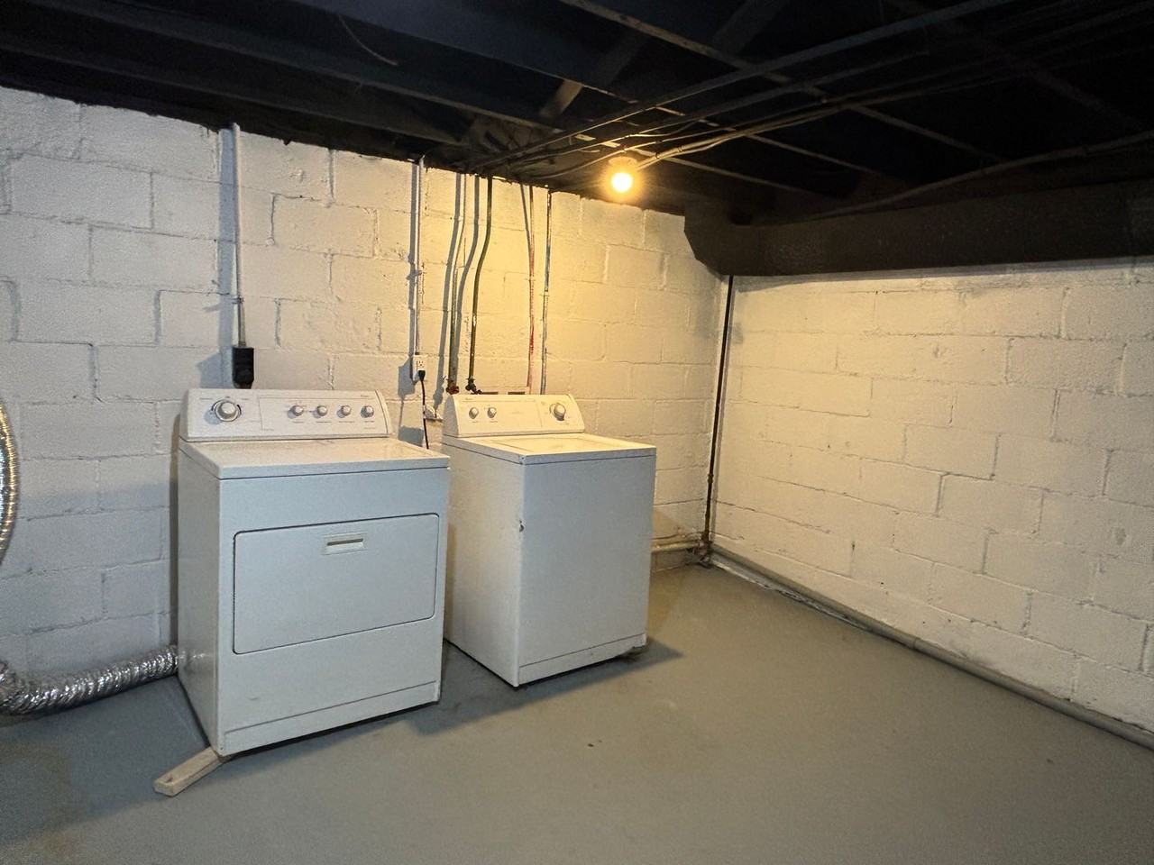 4246 Graceland Avenue - Photo 2 of 20