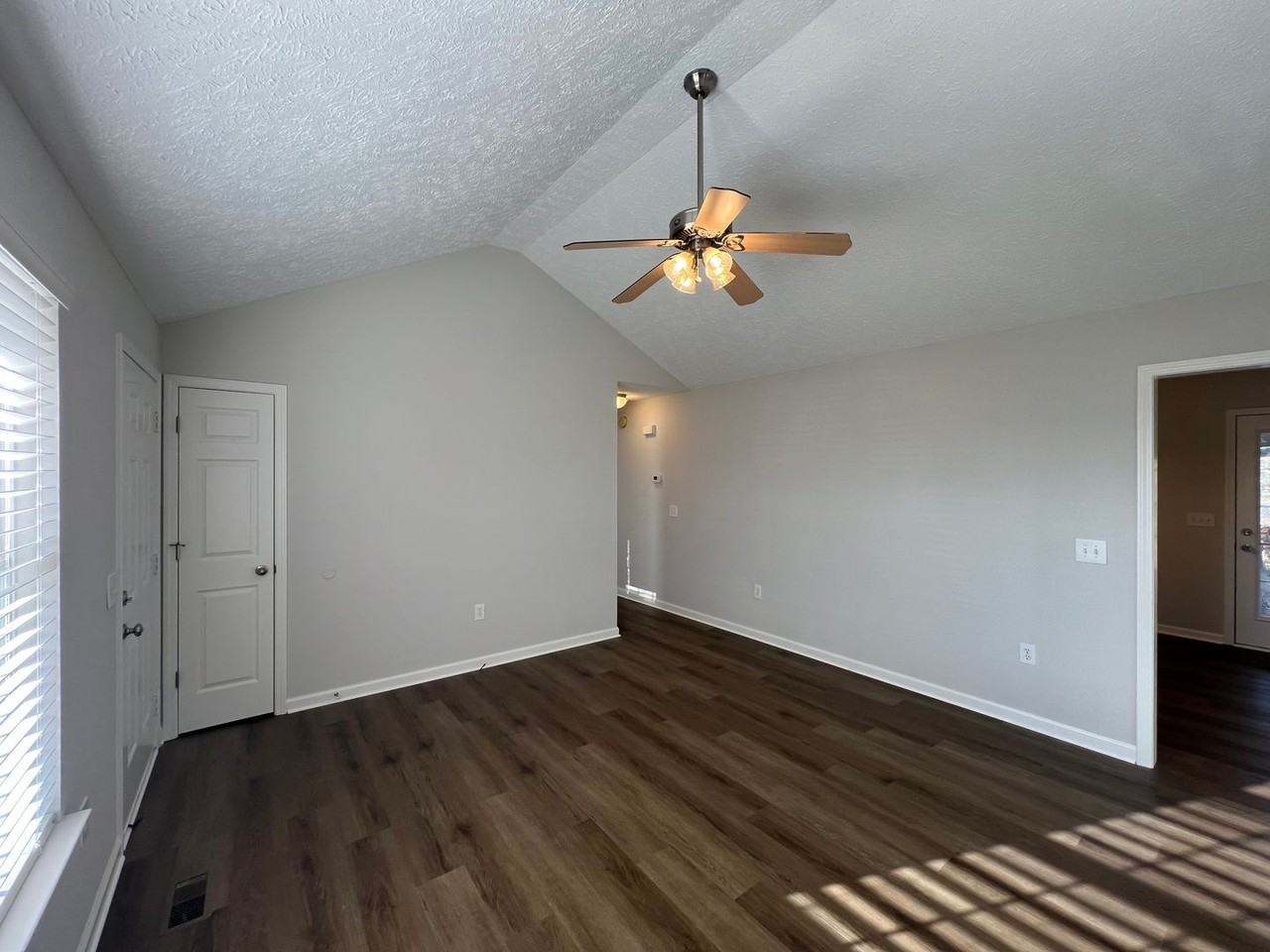 234 Loch Lomand Dr - Photo 3 of 26