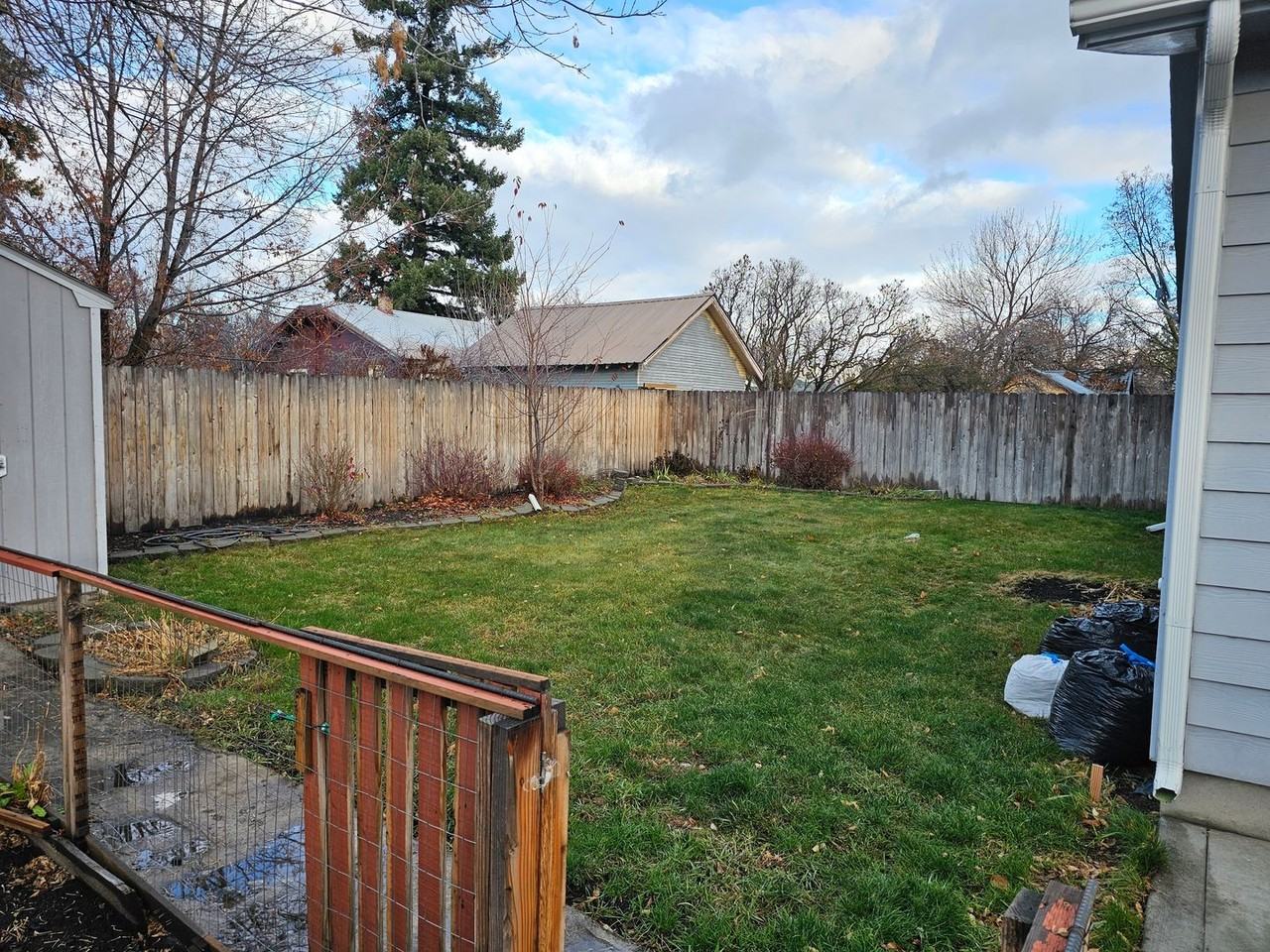 1005 X Avenue - Photo 2 of 14