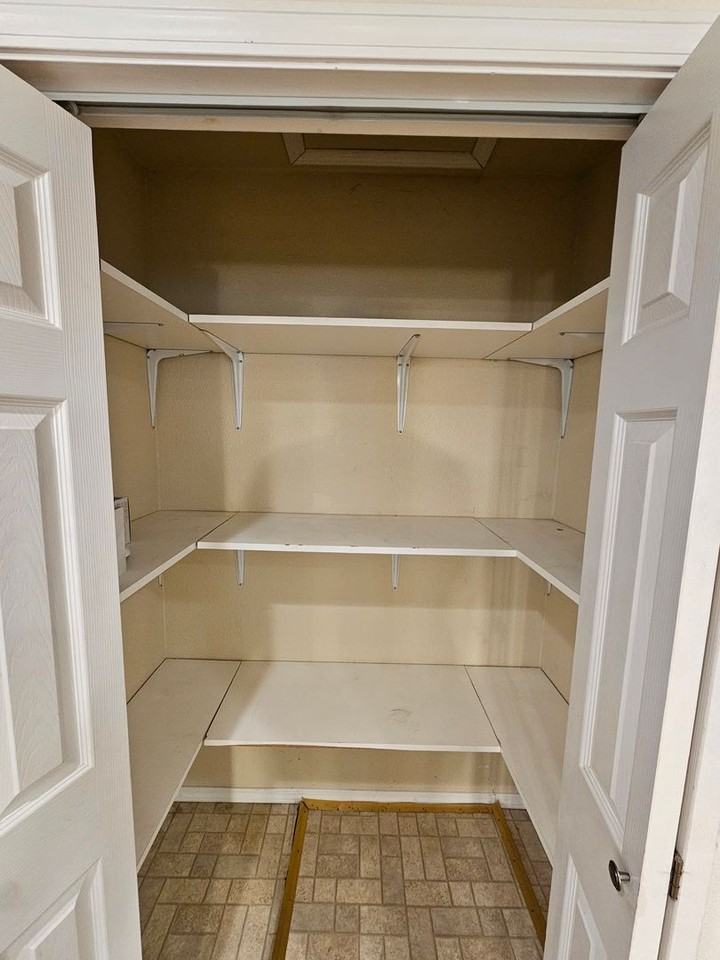 1005 X Ave - Photo 4 of 14