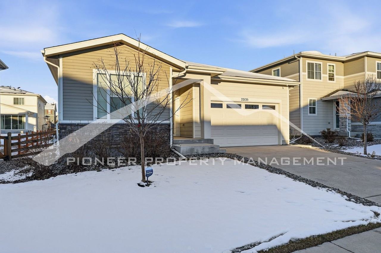 22135 East Stanford Drive - Photo 2 of 26