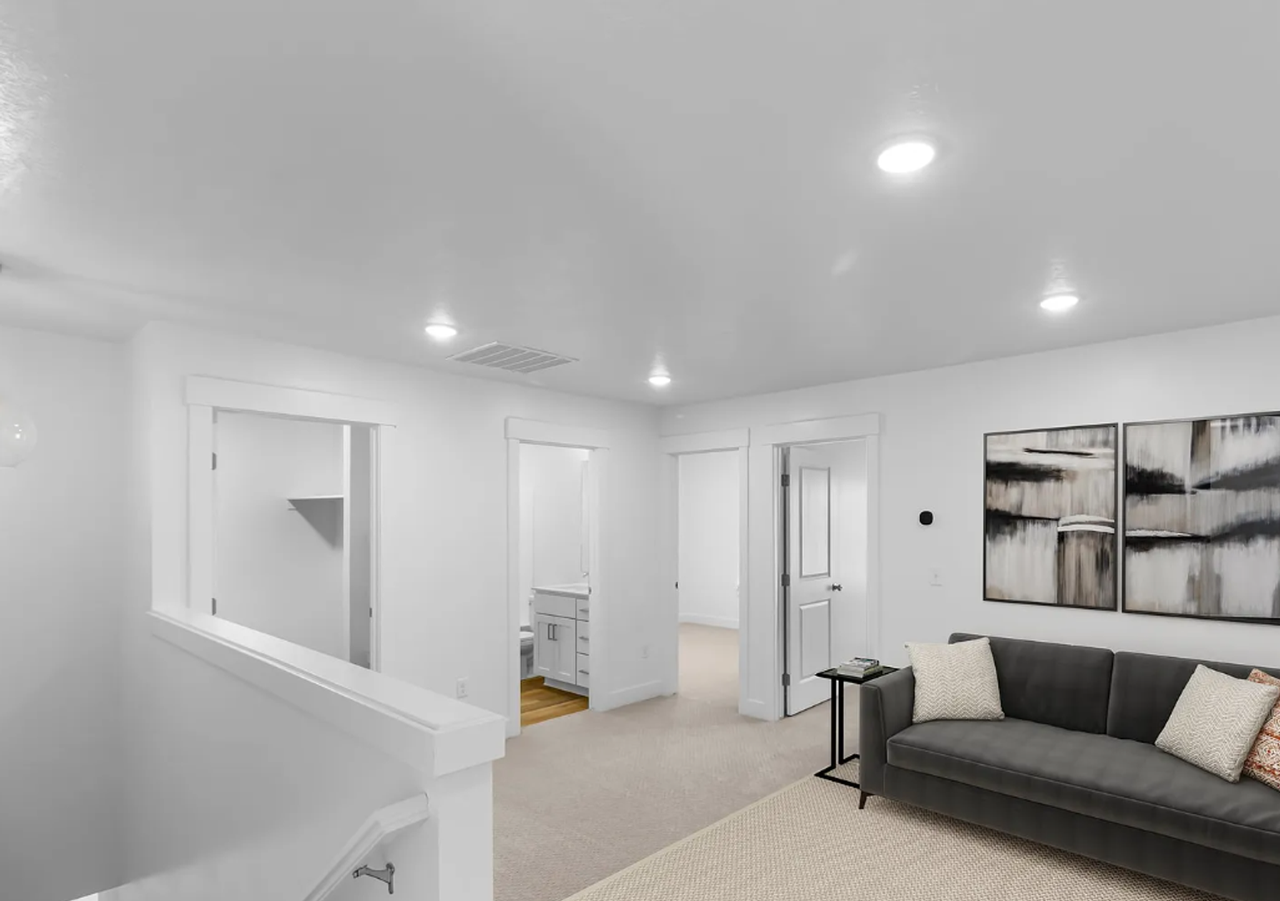 1013 E Malibu Ln - Photo 7 of 13