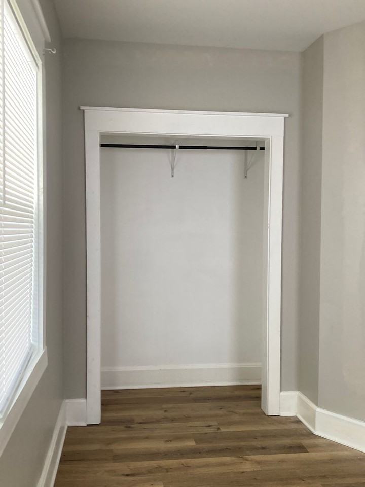 924 S 14th St - Photo 7 of 13