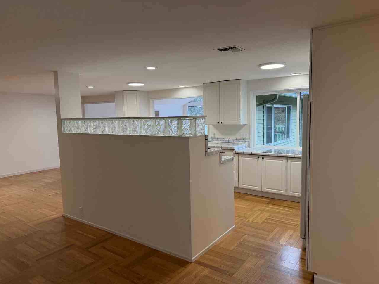 3471 West 25th Avenue - Photo 5 of 50