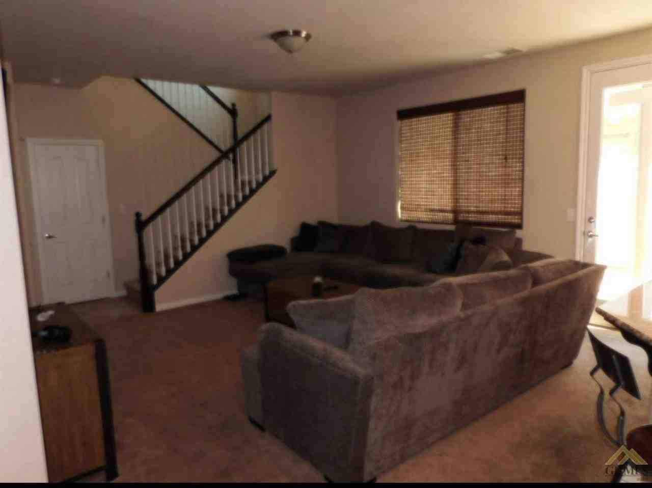 8207 Prentice Hall Dr - Photo 5 of 44