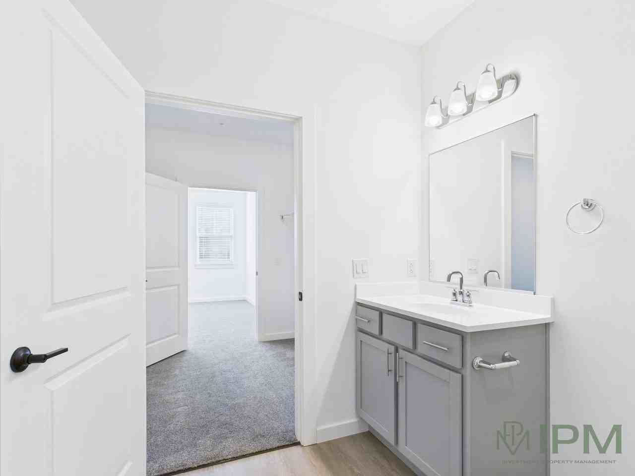 Midland Pointe at Lake Norman - Photo 3 of 12