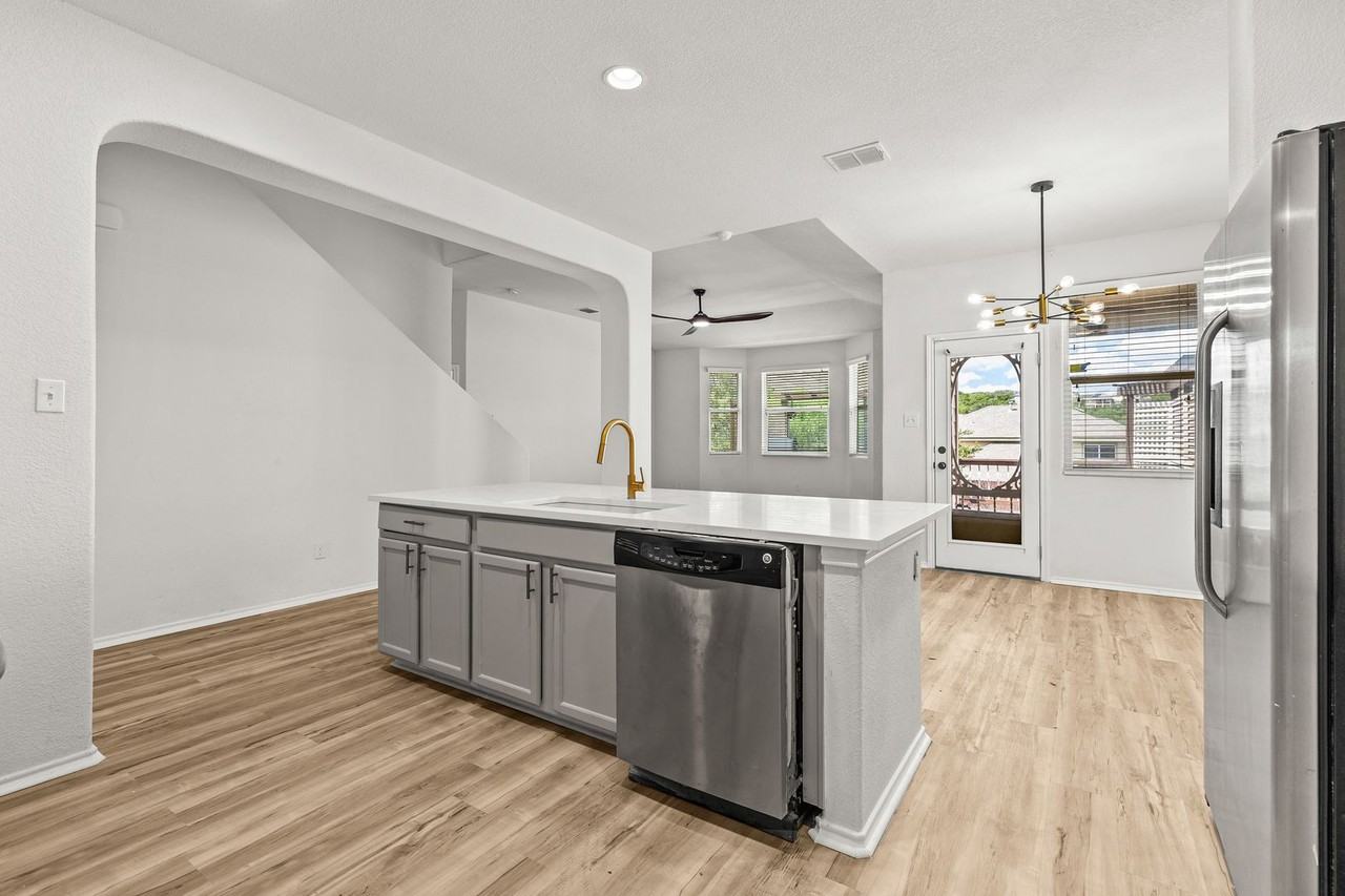 25807 Beautyberry - Photo 4 of 41