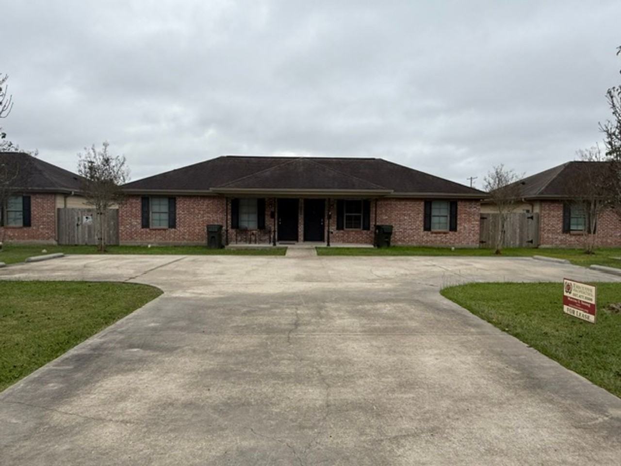 2532 Crockett Street - Photo 2 of 19