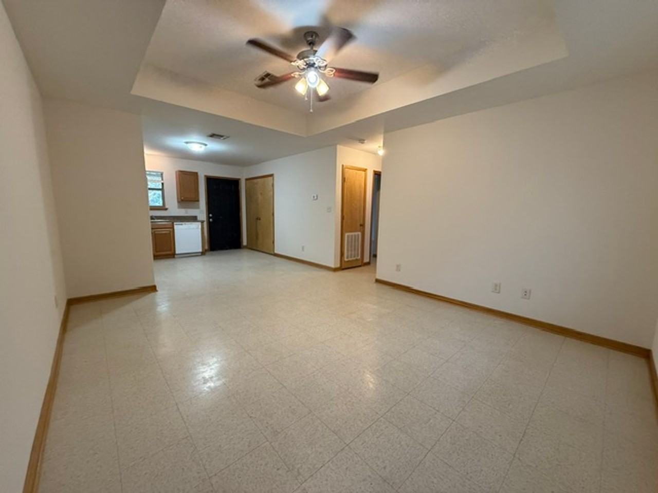 2532 Crockett Street - Photo 3 of 19