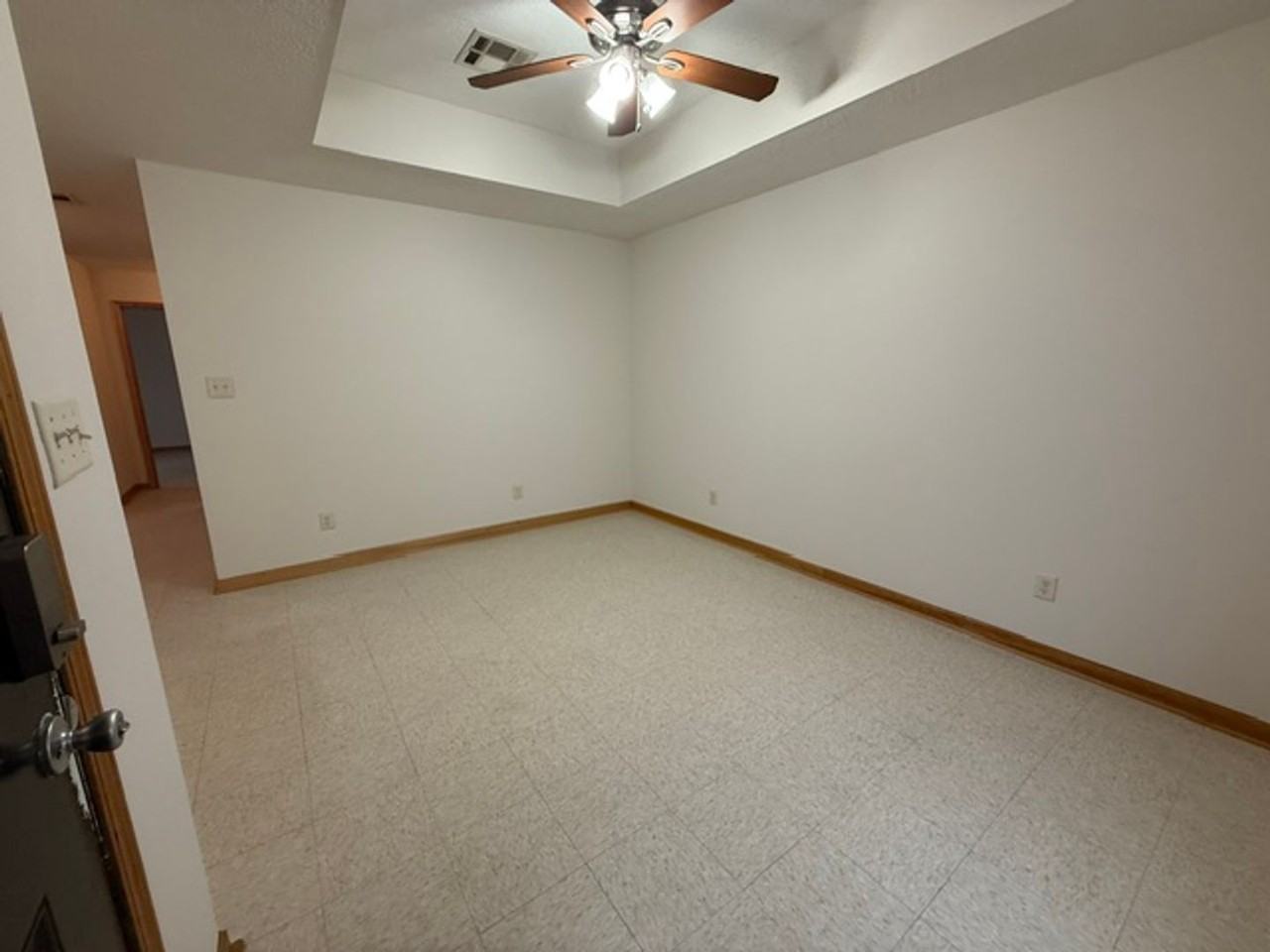 2208 North Malcolm Street - Photo 3 of 19