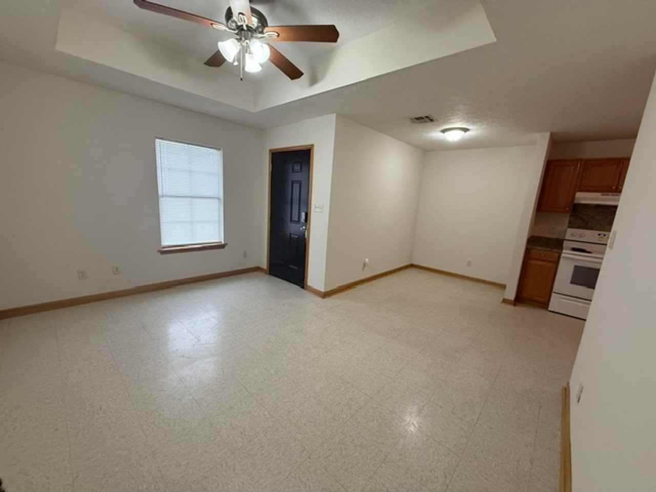 2208 North Malcolm Street - Photo 5 of 19