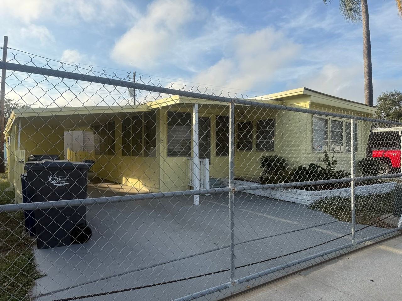 4116 7th Street East - Photo 2 of 23