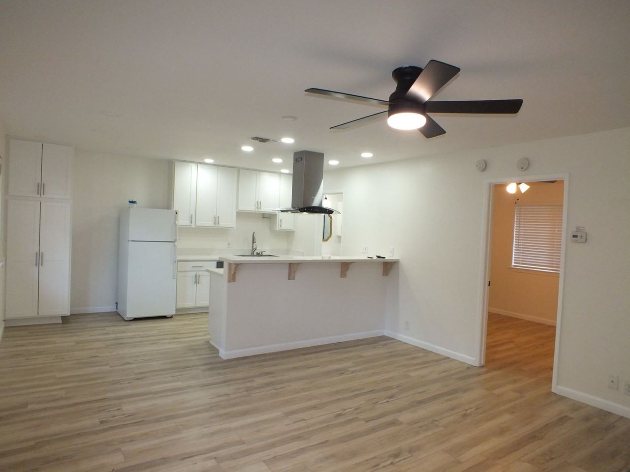 4211 Fox Hollow Lane - Photo 3 of 18