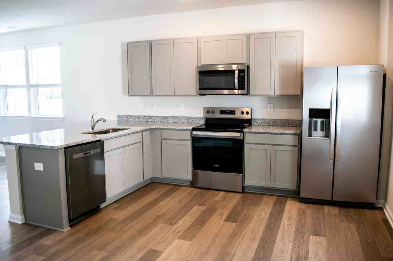 868 Mersey Ln - Photo 5 of 27