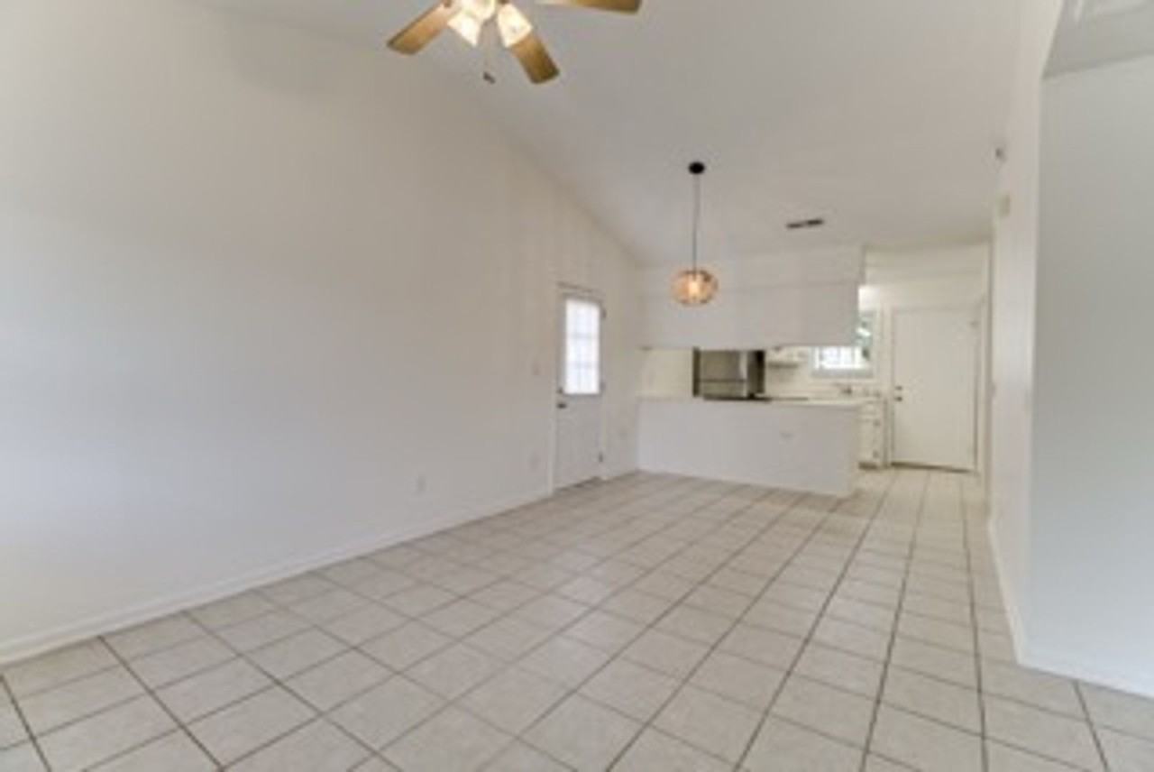 3811 Doe Clearing Ct - Photo 3 of 18