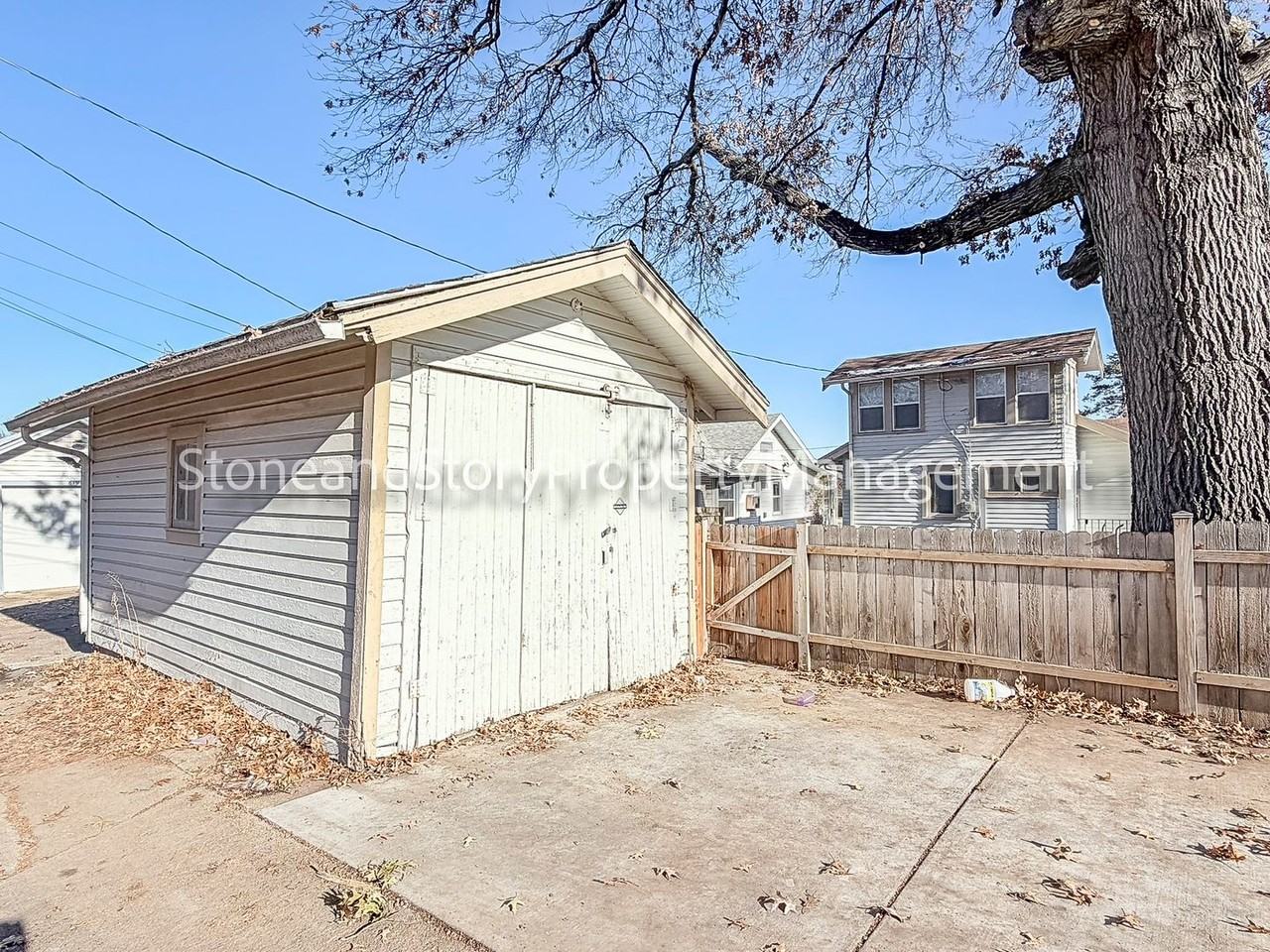 621 Sw Jewell Ave - Photo 7 of 27