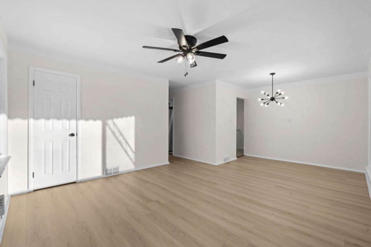 28232 Edward Street - Photo 5 of 17