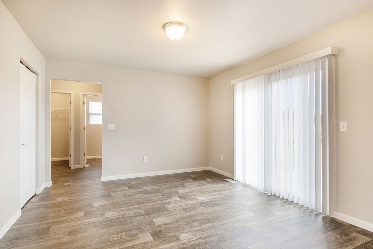 2709 Plover Dr Se - Photo 7 of 50