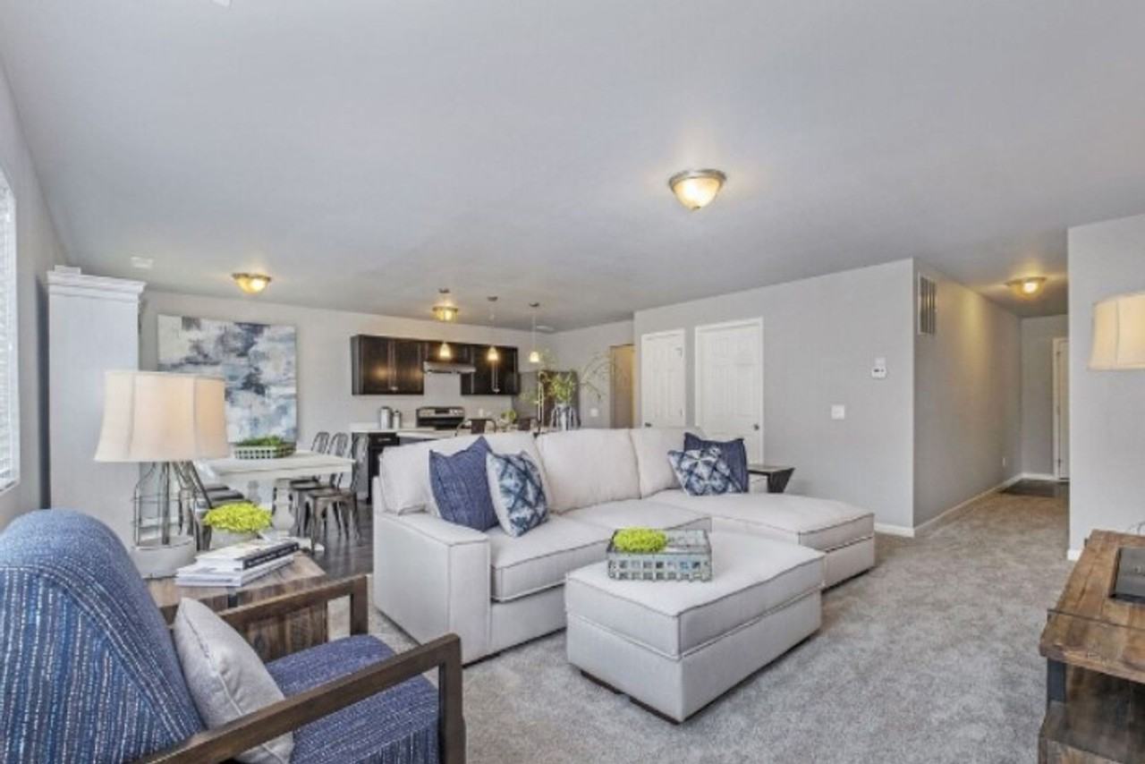 1014 W Villas Dr - Photo 7 of 18