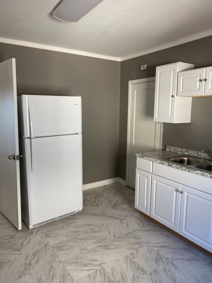 738 Gino Merli Dr - Photo 5 of 23