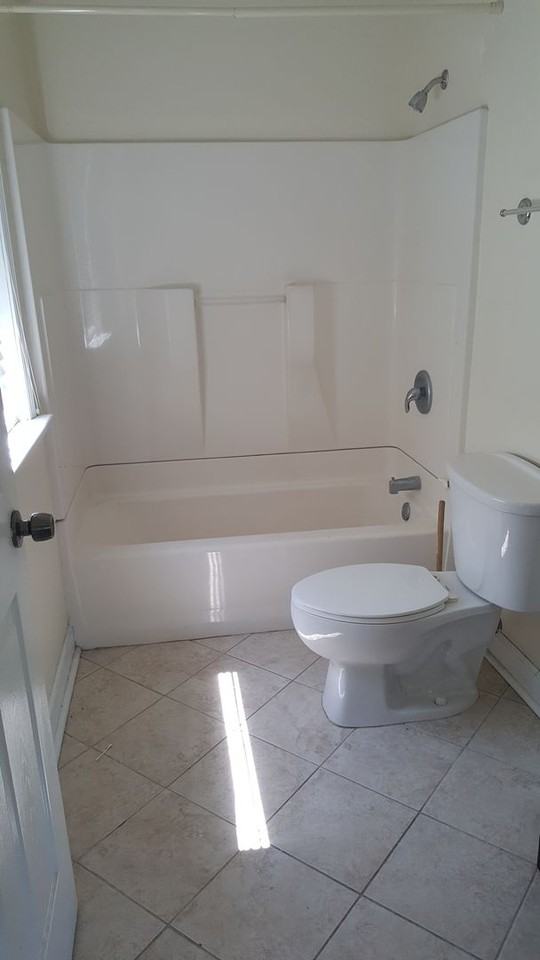 536 East 33rd Street - Photo 3 of 9