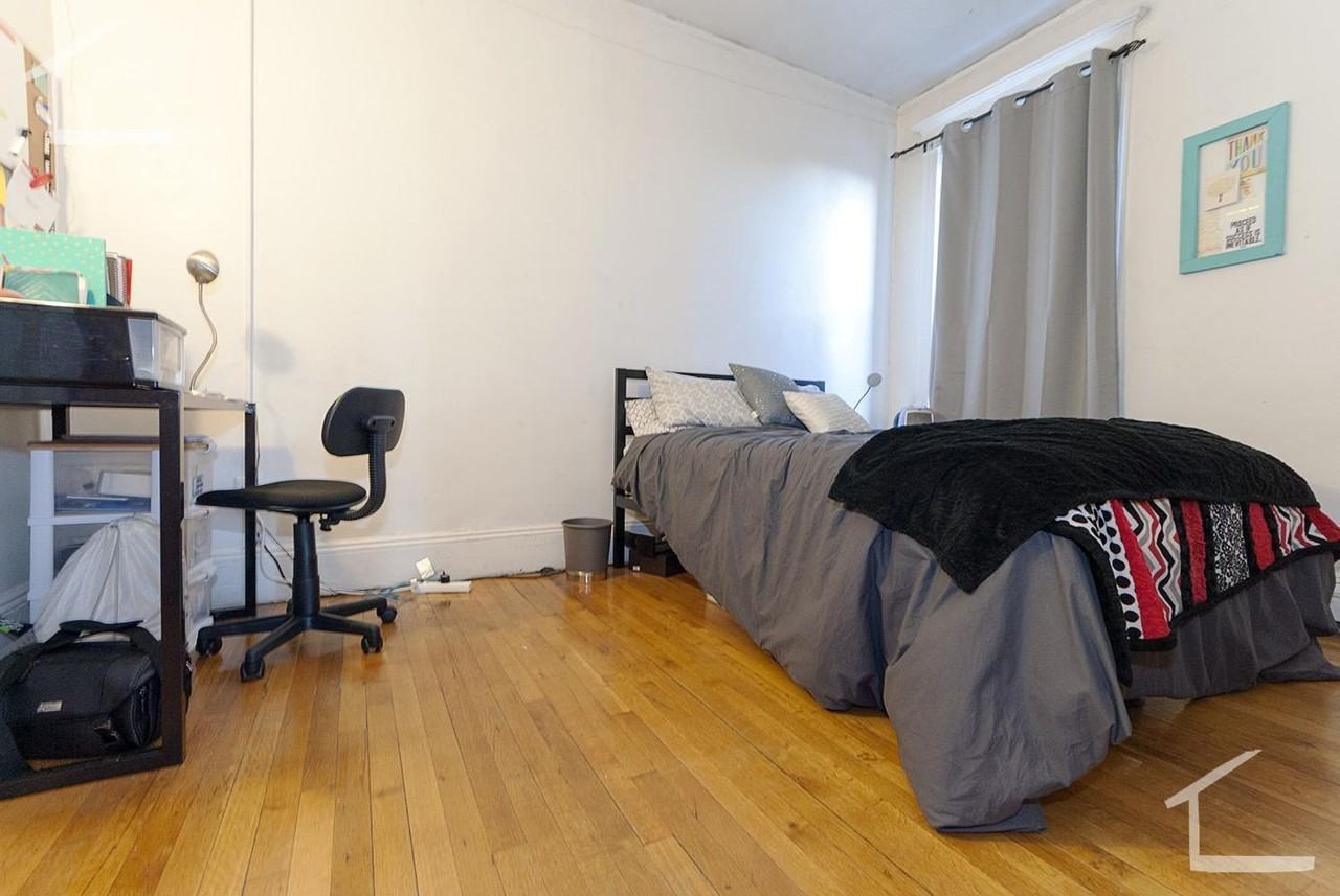 47 Park Vale Avenue - Photo 3 of 9