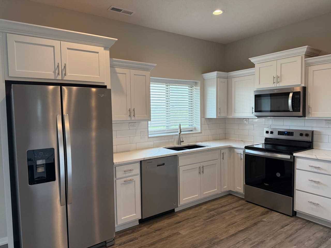 6957 Serpentine Drive - Photo 2 of 20