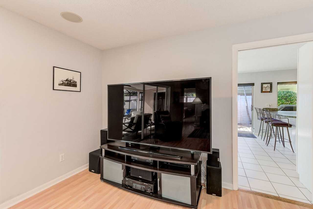 13880 88th Terrace - Photo 4 of 50