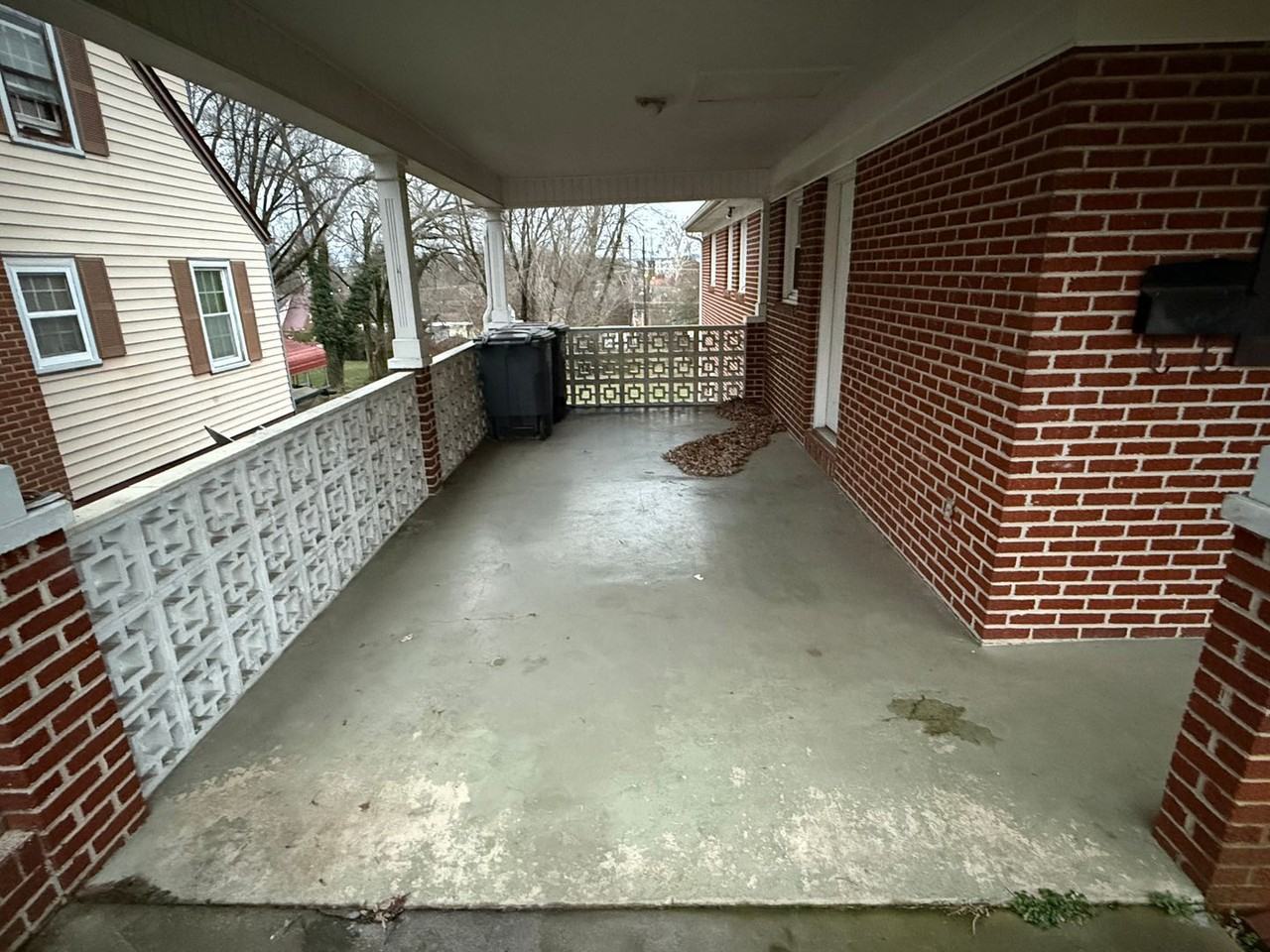 629 Jackson St - Photo 6 of 38