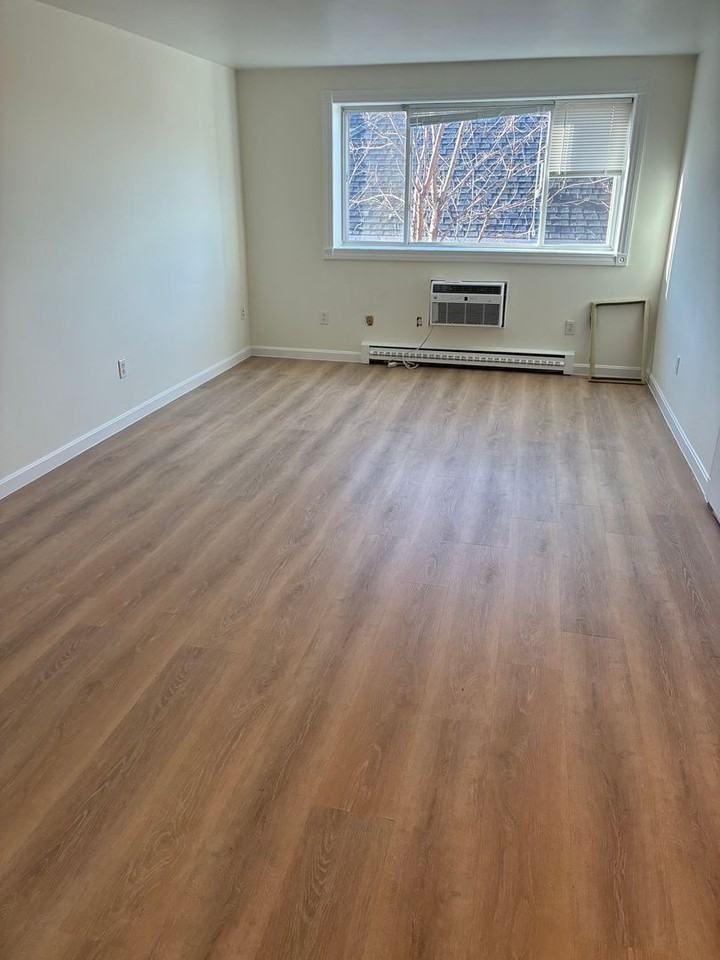 5 Embassy Rd - Photo 3 of 12