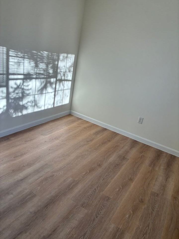 5 Embassy Rd - Photo 7 of 12