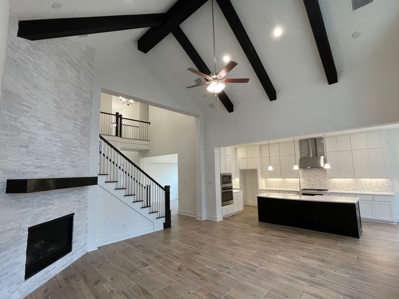 4412 Logan Ridge Drive - Photo 4 of 20