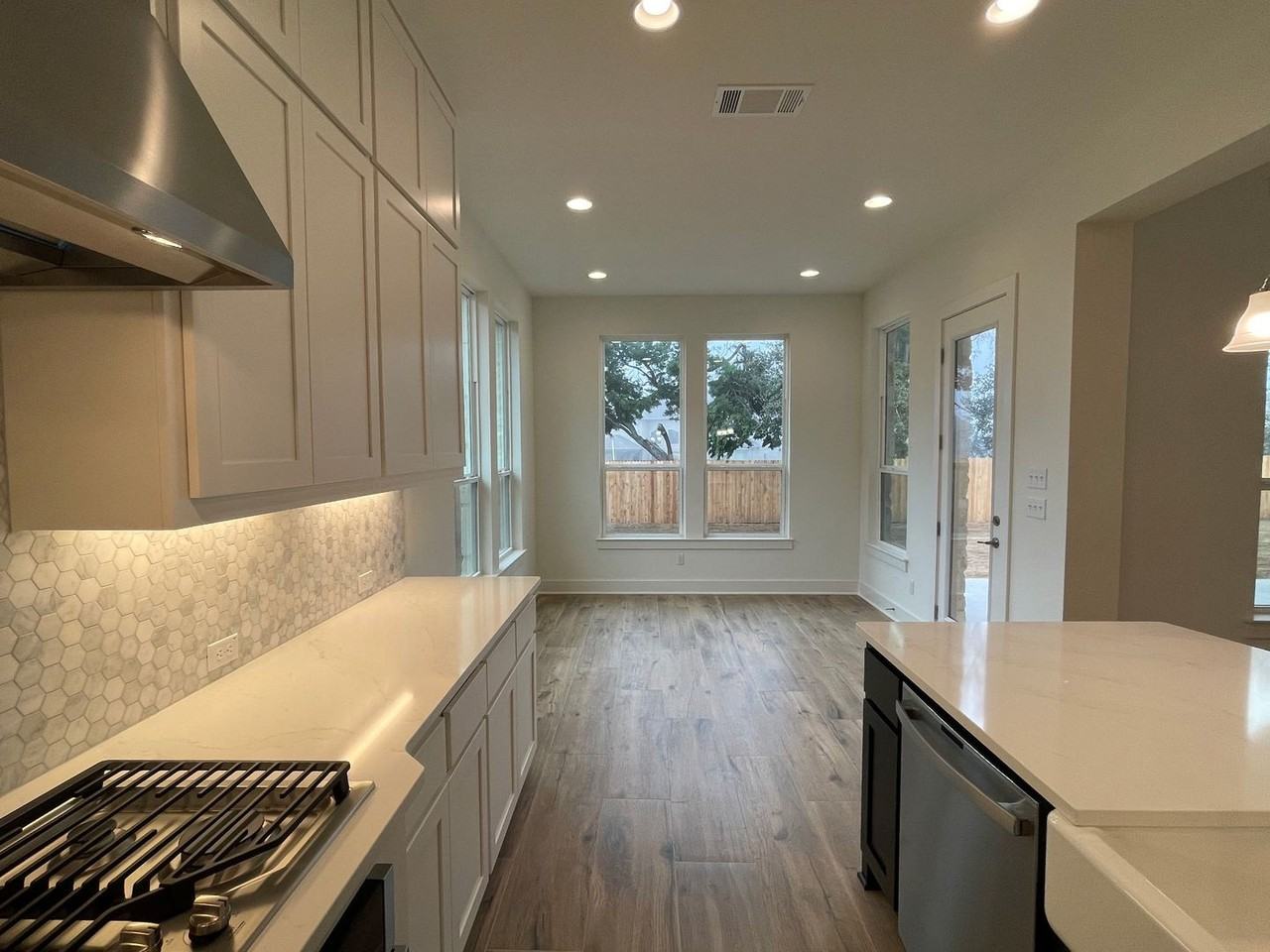 4412 Logan Ridge Drive - Photo 6 of 20