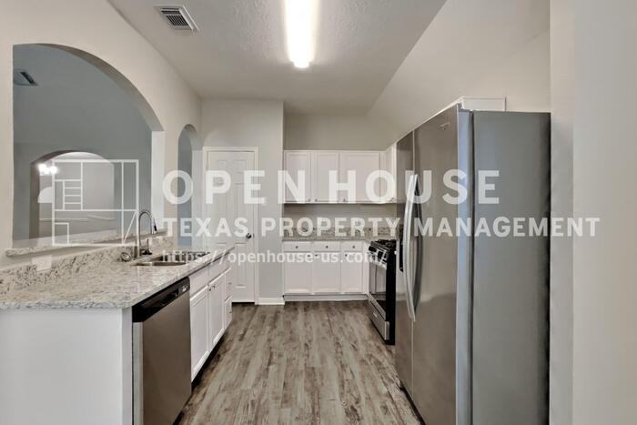 20042 Arbor Creek Dr - Photo 7 of 24