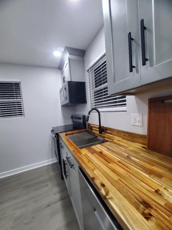 290 Quick Street - Photo 4 of 13