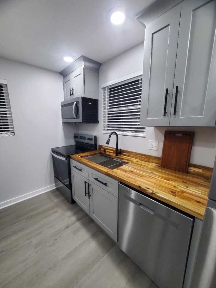 290 Quick Street - Photo 6 of 13