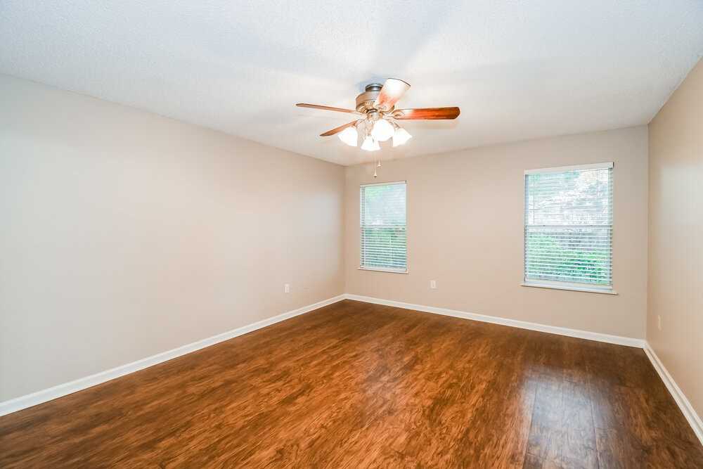 2427 Brian Lakes Dr E - Photo 7 of 16