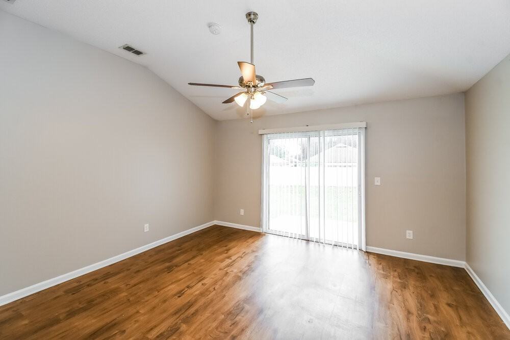 2600 Creek Ridge Dr - Photo 3 of 16