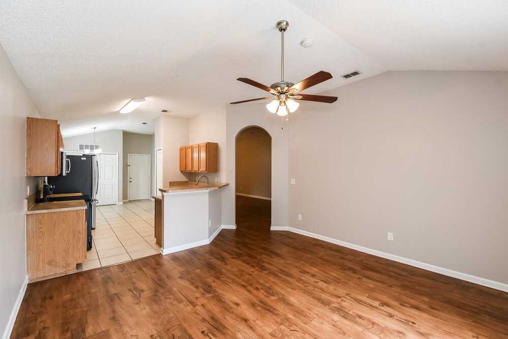 2600 Creek Ridge Dr - Photo 4 of 16