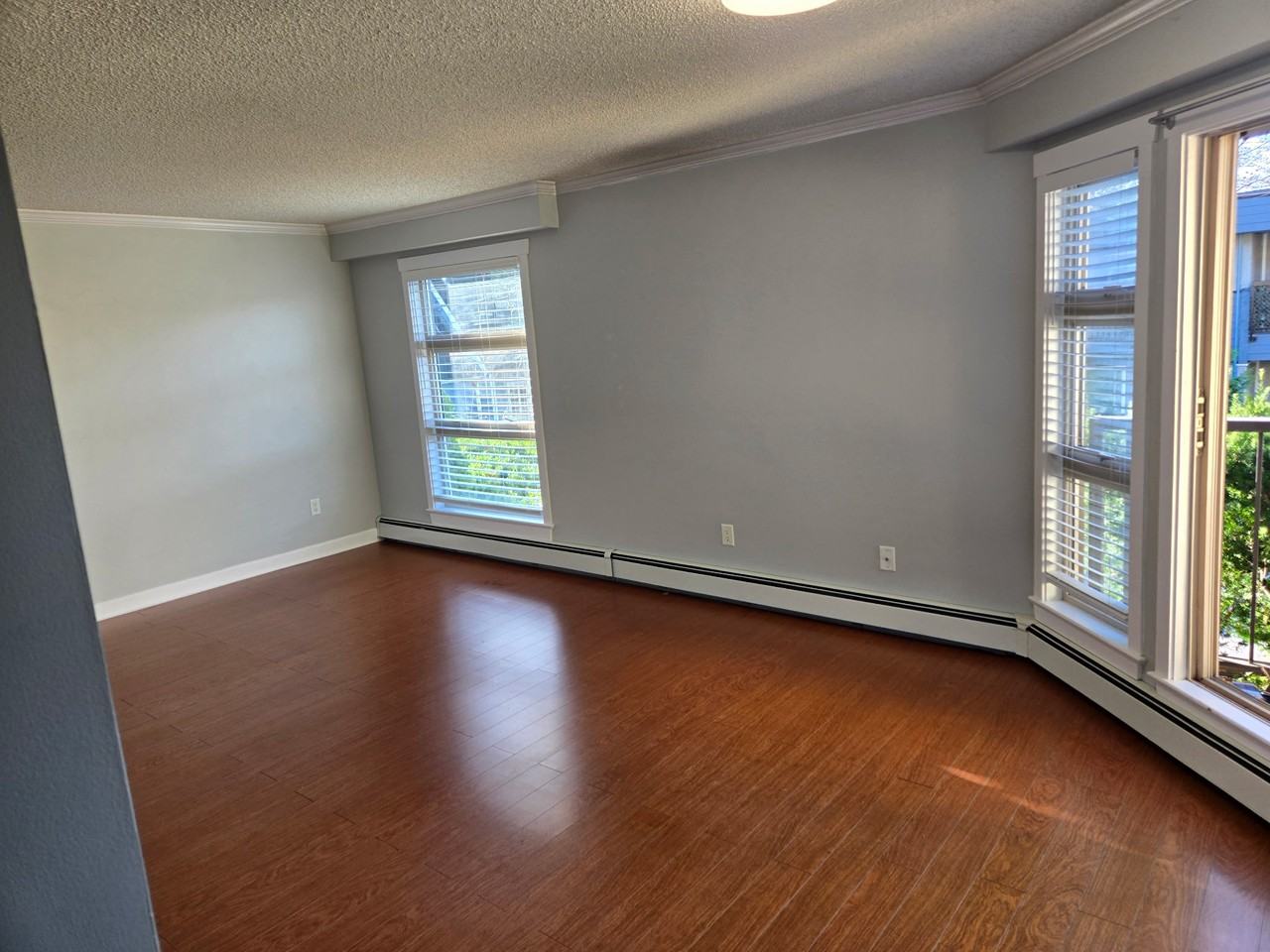 235 Fourth St W - Photo 5 of 6