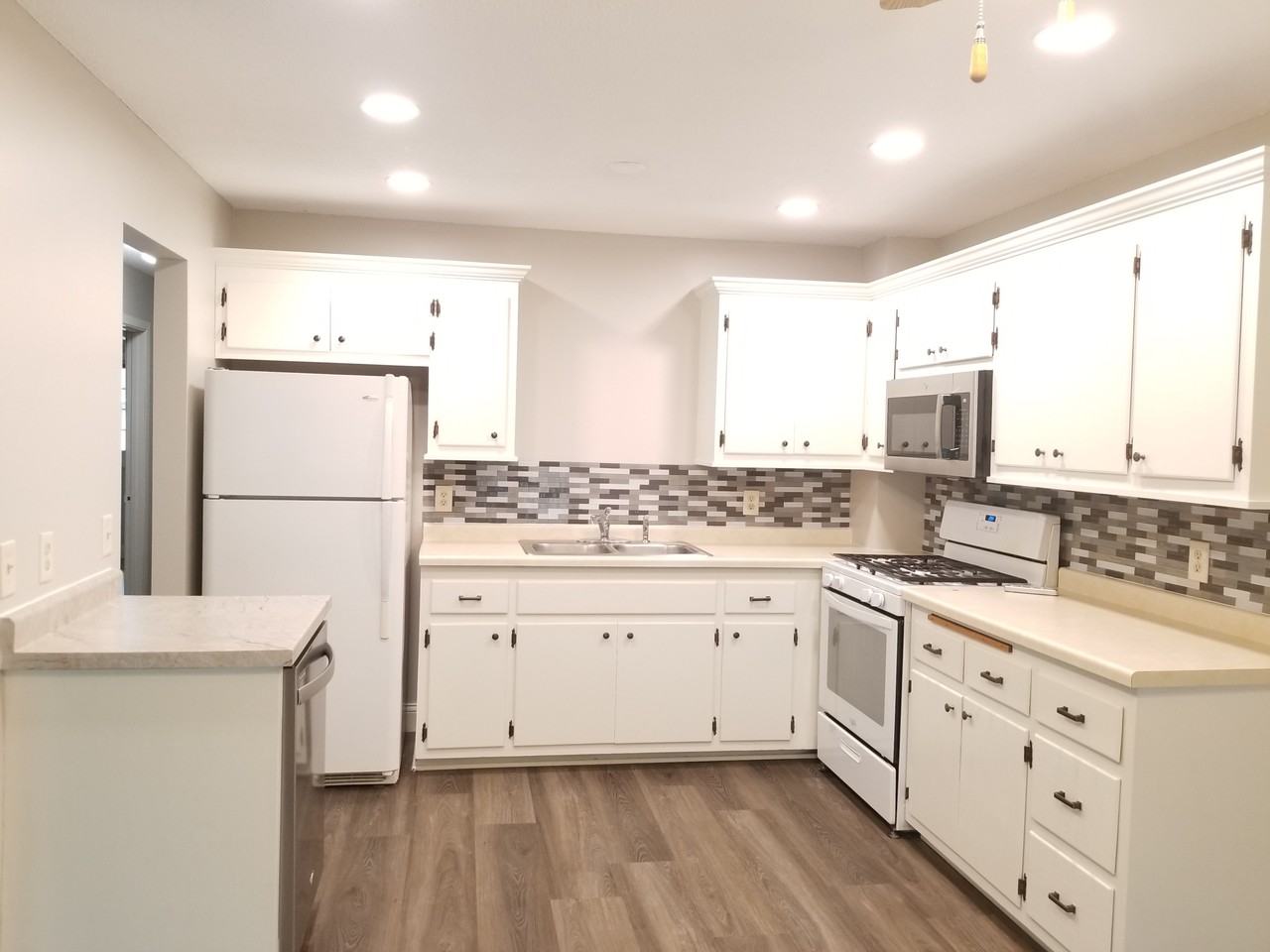 220 Leighton Dr #1 - Photo 2 of 38