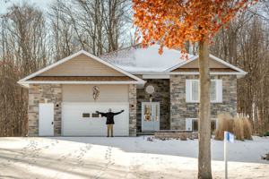 featured image of 1319 Country Lane