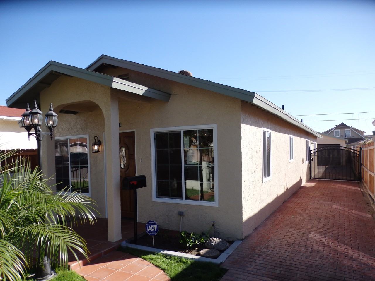 8934 Hildreth Ave - Photo 2 of 16