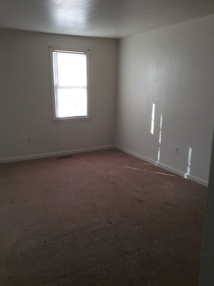 3404 Birchlawn Ave NW - Photo 2 of 16