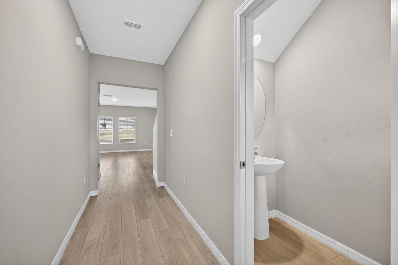 7630 Twinleaf Terrace - Photo 7 of 35