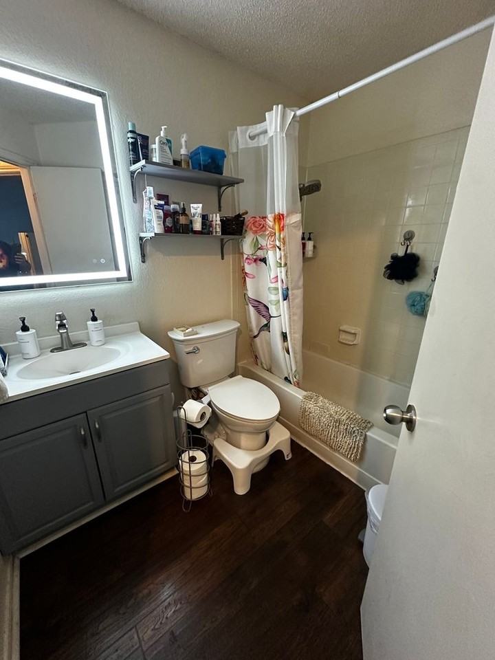 4703 Stone Ridge Dr - Photo 4 of 31