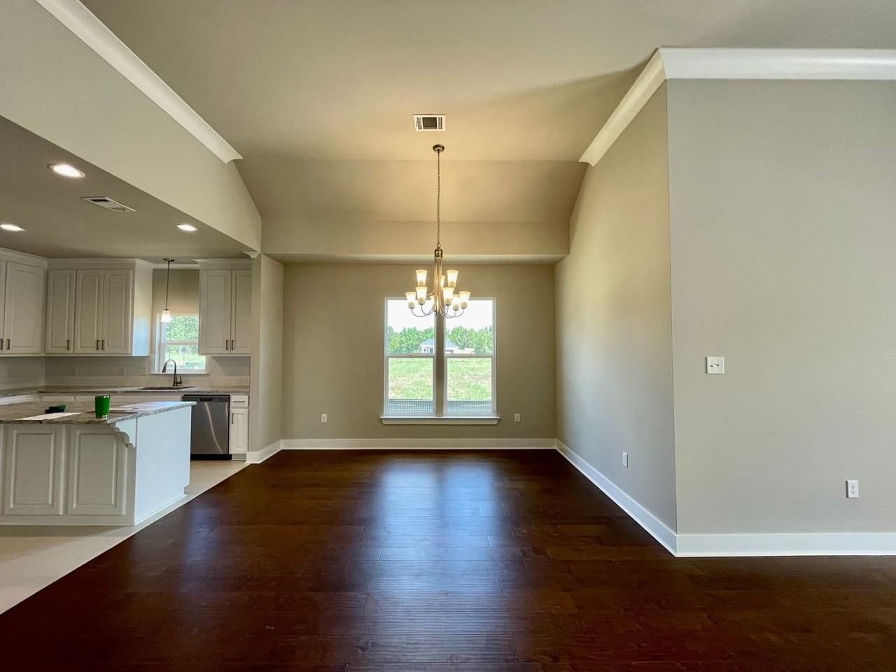 22846 Balsam Dr - Photo 3 of 15