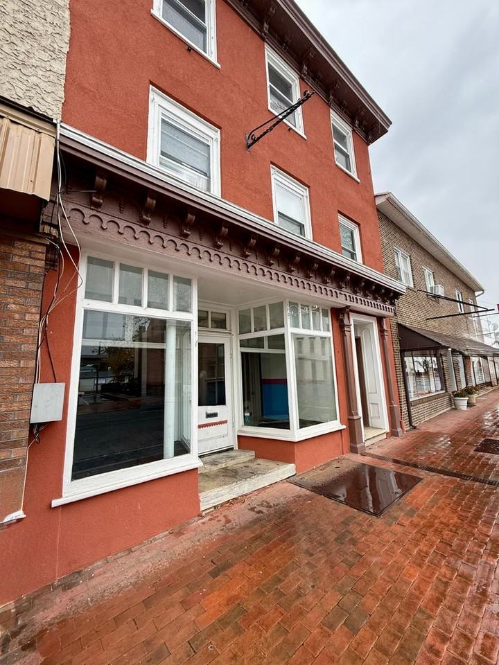 10 South Main Street - Photo 2 of 9